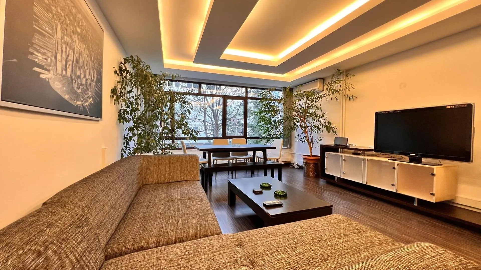 A Luxury Apt 170 M2 3 Bedroom 2 Bathroom At Bestekar Avenue At The Heart Of Ankara location
